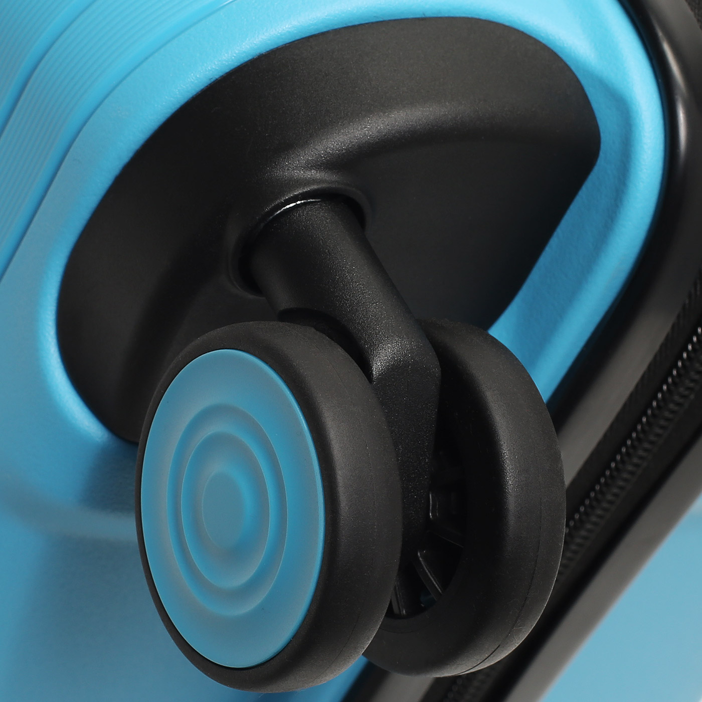 Чемодан маленький S из полипропилена Eberhart Eagle