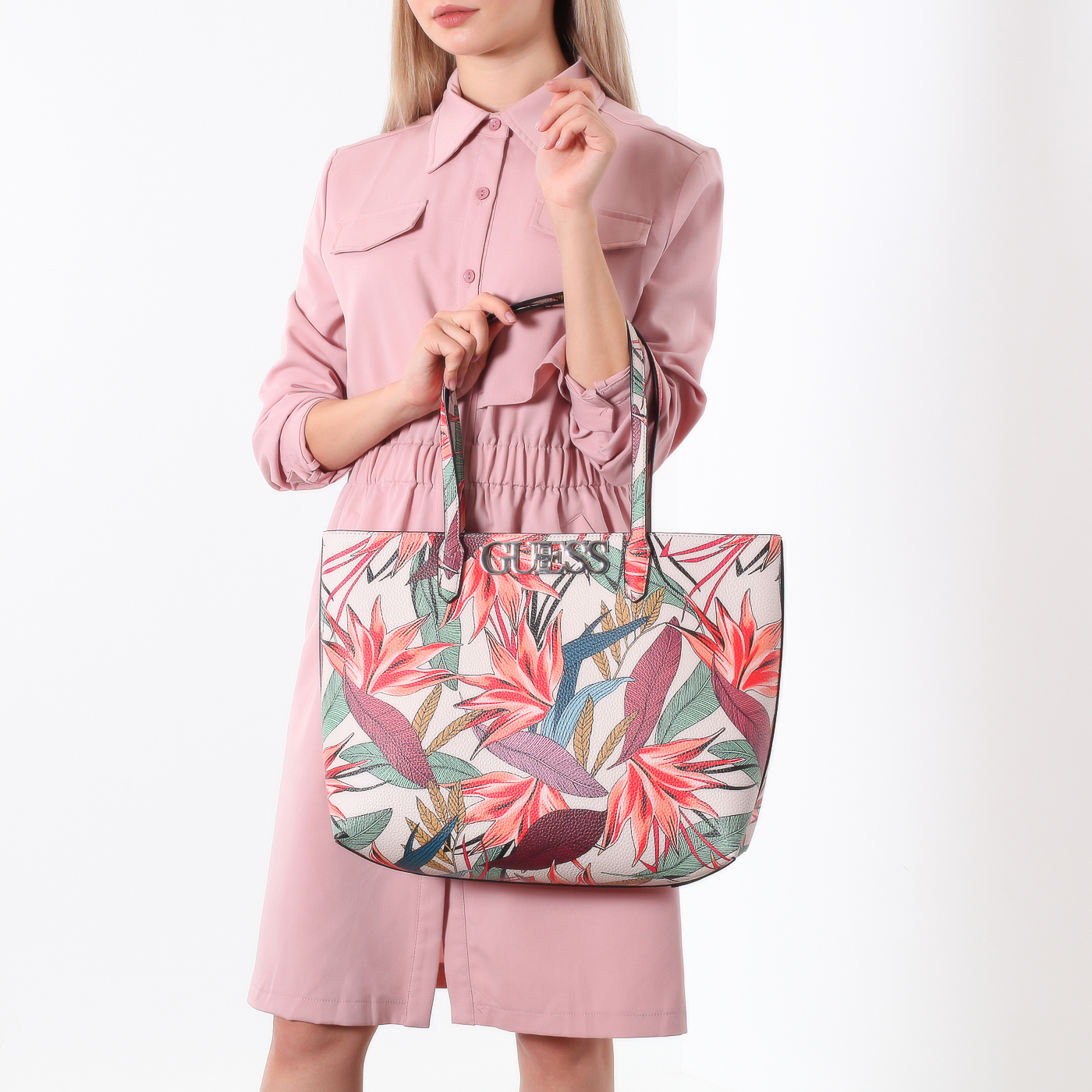 Сумка с принтом Guess Uptown Chic