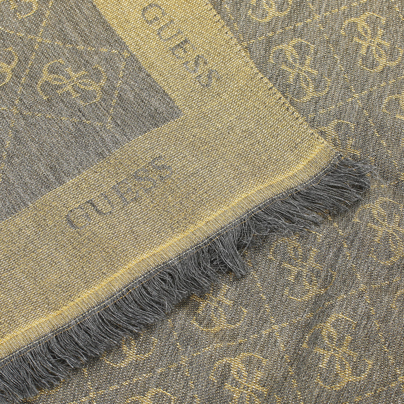 Платок Guess 