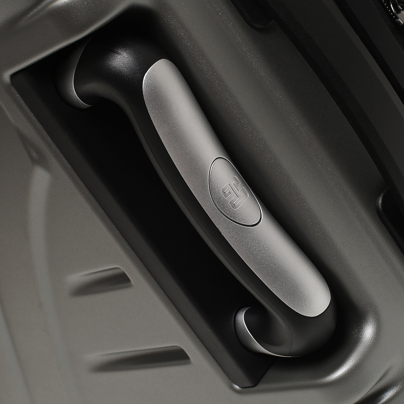 Чемодан средний M из поликарбоната Eberhart Phantom