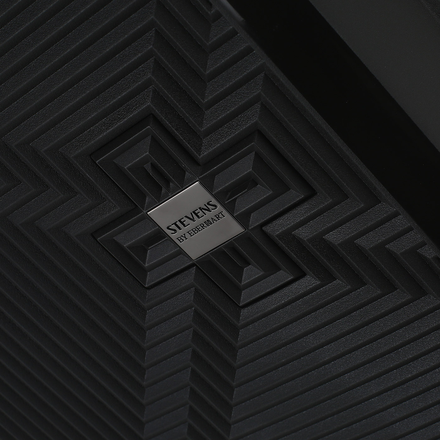 Чемодан для ручной клади из полипропилена с кодовым замком Stevens Breeze