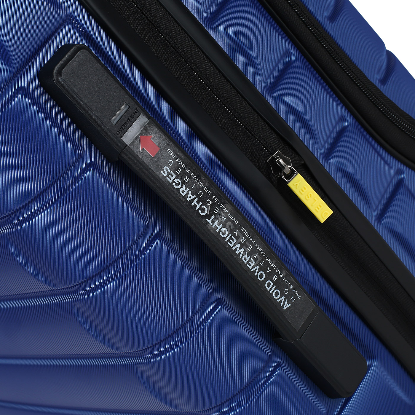 Чемодан средний M из поликарбоната Delsey Shadow 5.0