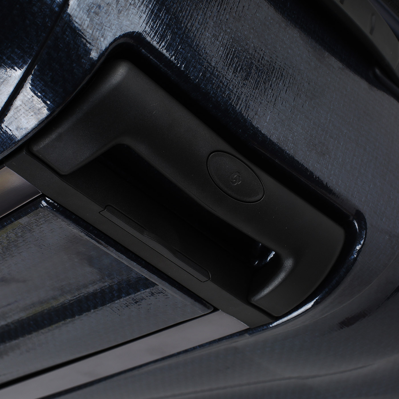 Чемодан очень большой XL из материала Curv с кодовым замком Samsonite C-Lite